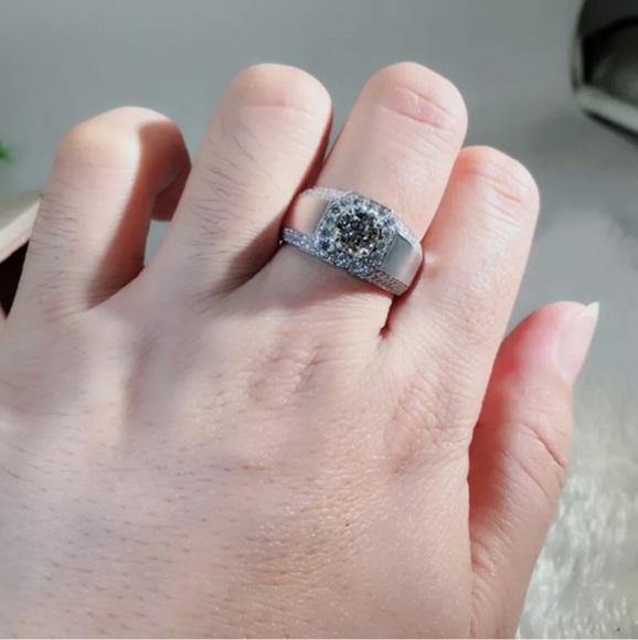 New Royal Men's Engagement Ring - Picture 3 of 7